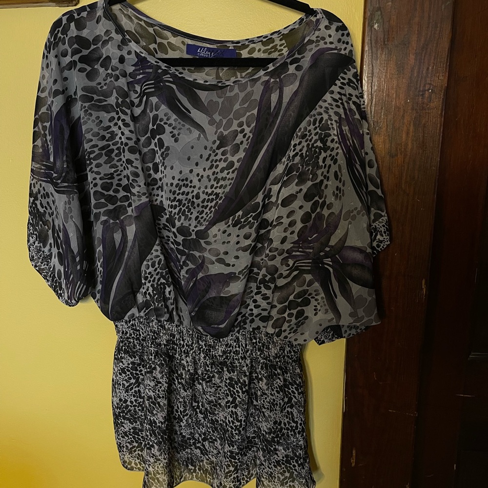 Miley Cyrus top!